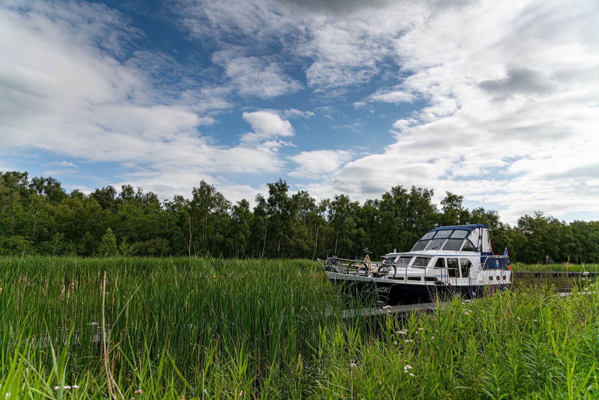 Friesland Sneek boating holiday